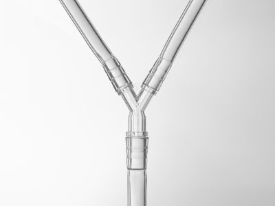 Brevet Y 60 degree fluid connector polycarbonate medical biopharma fluid management
